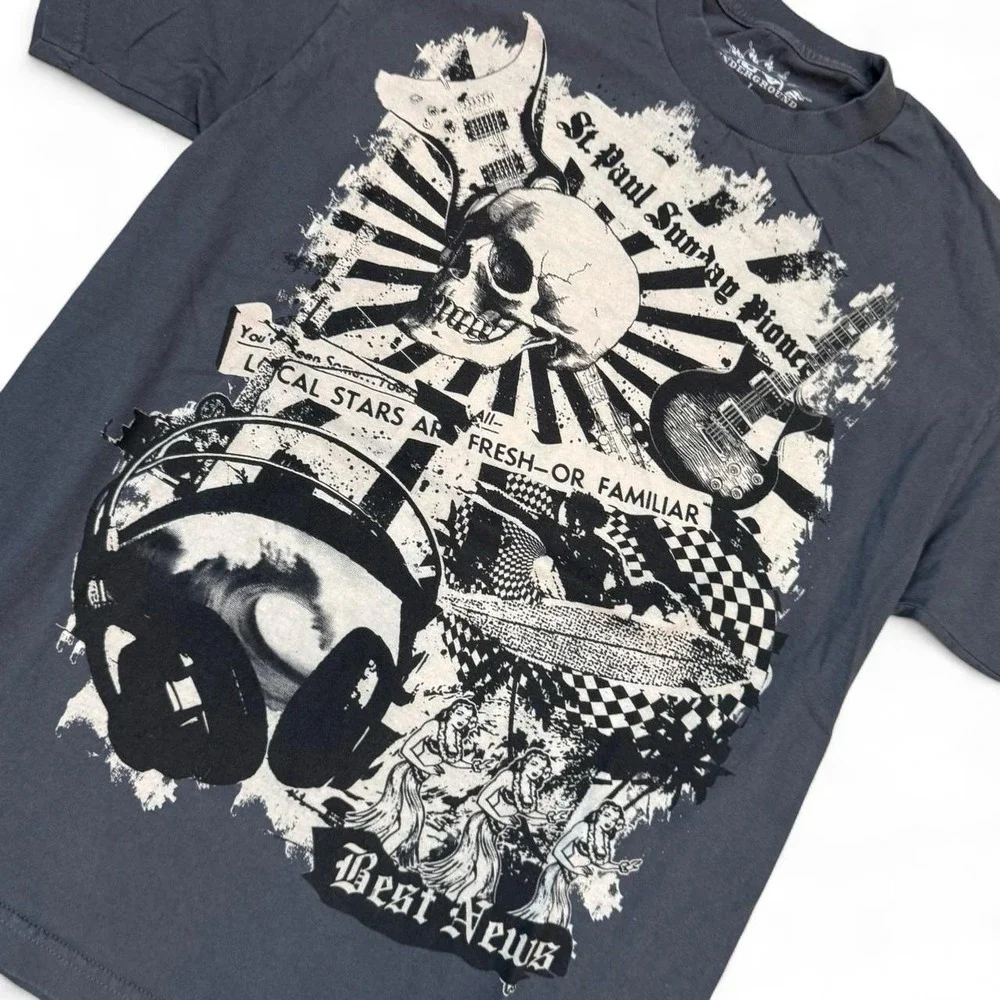 UV Underground Skull Graphic Tee Adult Size Large Gray Shirt Grunge Goth Y2K VTG